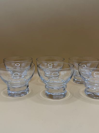 DAUM FRANCE
Lot comprenant 7 verres à liqueur...