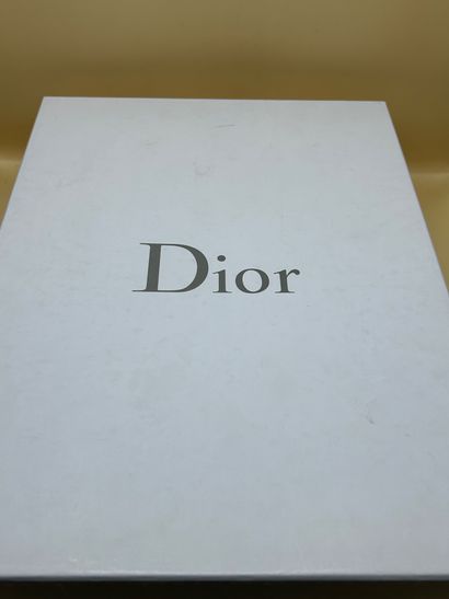 DIOR 
Paire de bottines noires compensées...