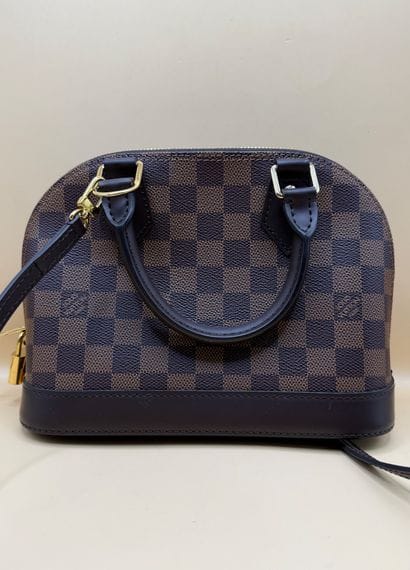 LOUIS VUITTON 
Sac à main modèle 