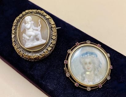 École française vers 1900
Ravissante broche...