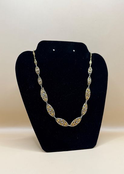 Exceptionnel et ravissant collier transformable...