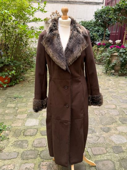 BALMAIN
Intemporel manteau effet 