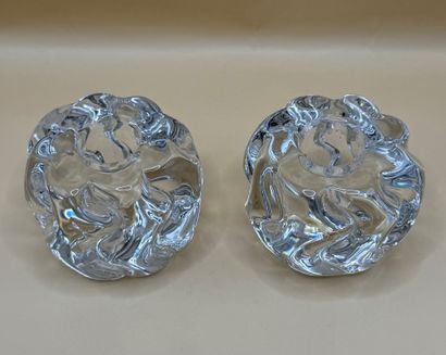 DAUM FRANCE
Paire de bougeoirs en cristal...