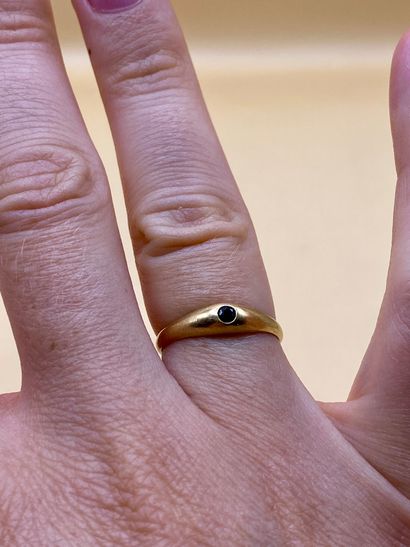 Bague jonc en or jaune 18 carats (750/1000)...