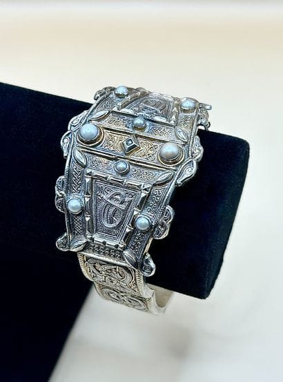 WATERHOUSE & CO
Bracelet manchette en argent...