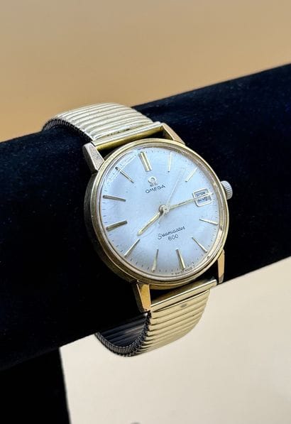 OMÉGA
Seamaster 600
Montre de ville en plaqué...
