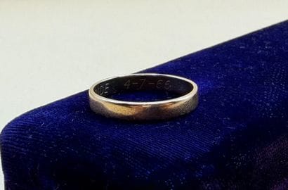 Alliance en or jaune 18 carats (750/1000)....