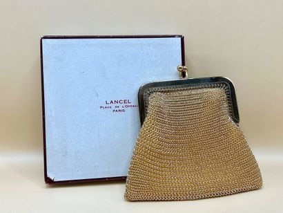 LANCEL 
Ravissant porte-monnaie / bourse...