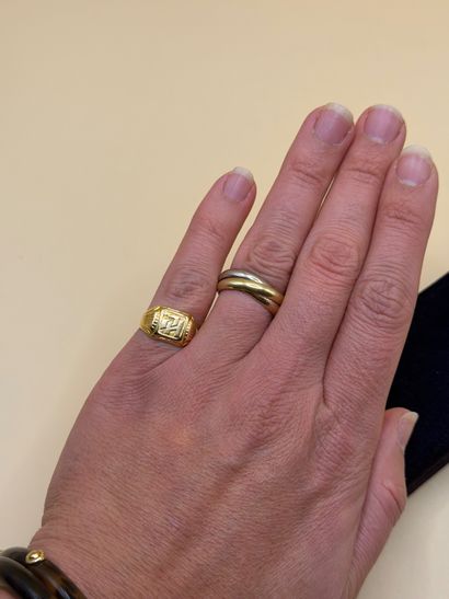 Chevalière en or jaune 18 carats (750/1000),...