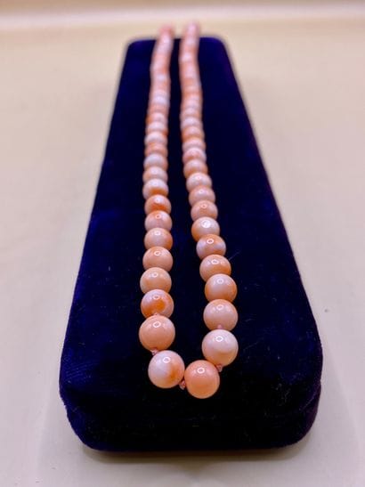Collier en or jaune 18 carats (750/1000)...