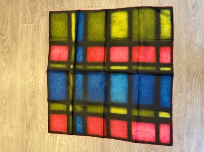 MAGGY ROUFF 
Ravissant foulard en soie représentant...
