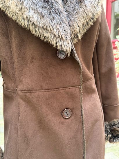 BALMAIN
Intemporel manteau effet 