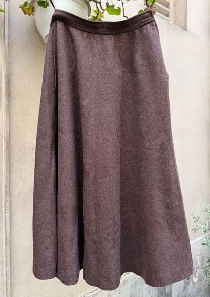 YVES SAINT LAURENT RIVE GAUCHE 
Jupe corolle...