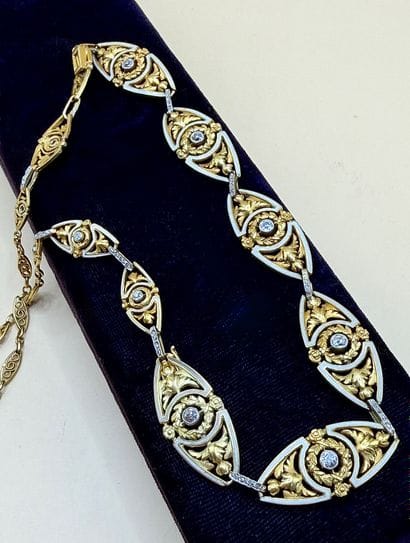 Exceptionnel et ravissant collier transformable...