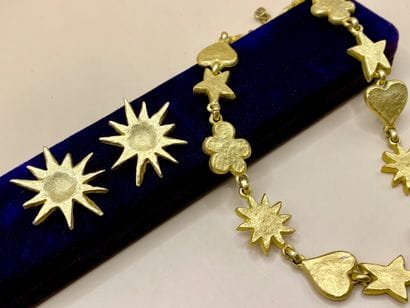 Ravissante 1/2 parure coeurs et étoiles en...