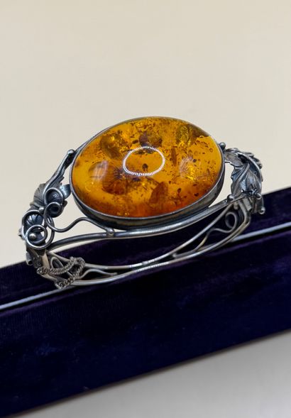 Bracelet manchette en argent (min. 800/1000)...