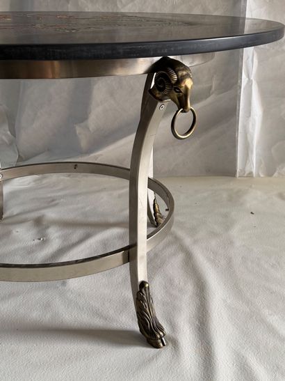Création CONTEMPORAINE 
Table de milieu ou...