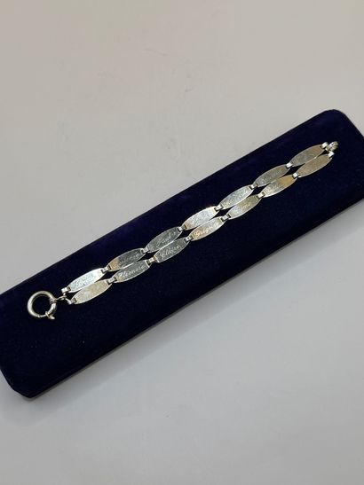 Lovely two-row supple bracelet in 18K (750/1000)...