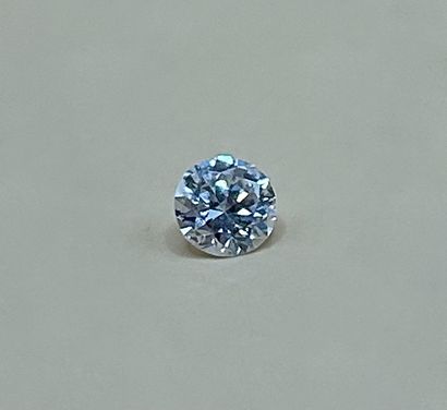 A modern-cut diamond on paper weighed 0.40...