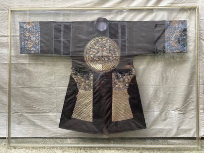 CHINE, fin de l’époque QING (1644-1911)
Veste...