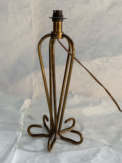 Ravissant pied de lampe ajouré en laiton...
