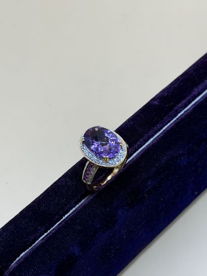 18K (750/1000) yellow gold cocktail ring...