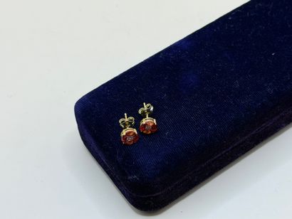 Charming pair of earrings in 18K yellow gold...