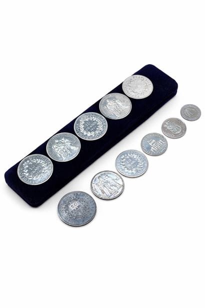 Silver coin set including : 
- 7 Hercules...