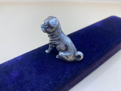 Delightful silver pug (950/1000). 
Minerve...