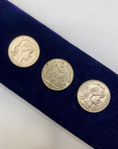 Suite of three 20 franc gold coins with rooster...