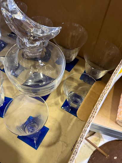 SÈVRES 
Ensemble de verres à pied en cristal...