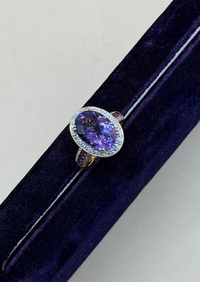 18K (750/1000) yellow gold cocktail ring...