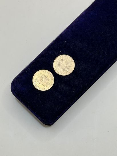 Suite of two 10 franc gold coins with rooster...