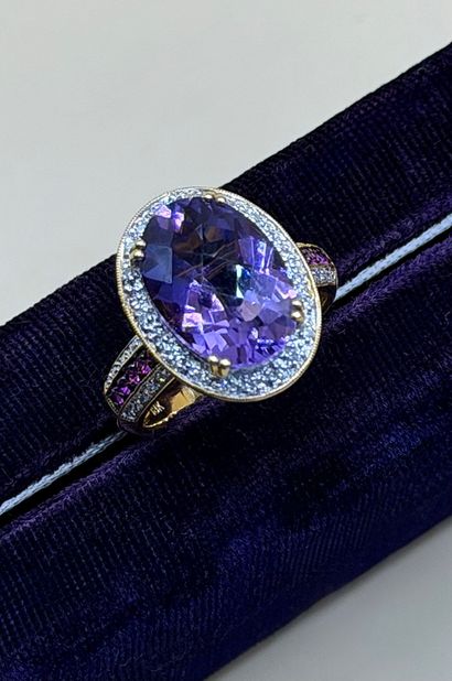 18K (750/1000) yellow gold cocktail ring...