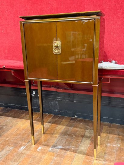 Création CONTEMPORAINE
Ravissant cabinet...