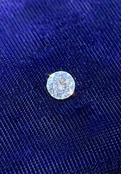 A modern-cut diamond on paper weighed 0.40...