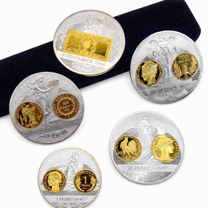 MONNAIE DE PARIS 
A set of collector's coins...