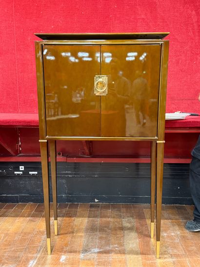 Création CONTEMPORAINE
Ravissant cabinet...