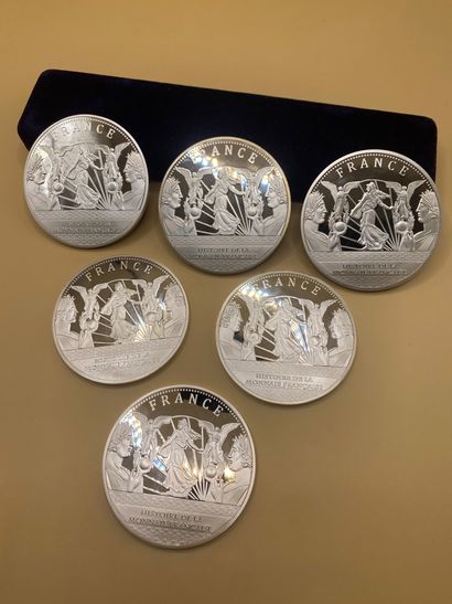 MONNAIE DE PARIS 
A set of collector's coins...