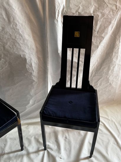 JUGENDSTIL
Paire de chaises en bois laqué...