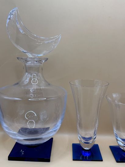 SÈVRES 
Ensemble de verres à pied en cristal...