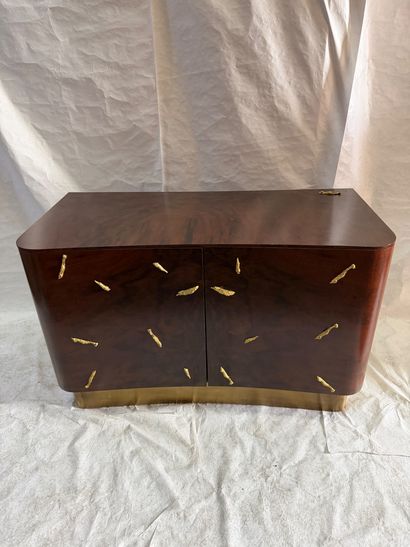 Création CONTEMPORAINE
Elégant buffet en...