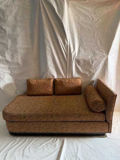 Travail FRANÇAIS
Méridienne en placage d’ébène...