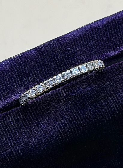 American wedding band in 18K (750/1000) white...