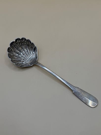 Émile PUIFORCAT
Delightful sprinkling spoon...