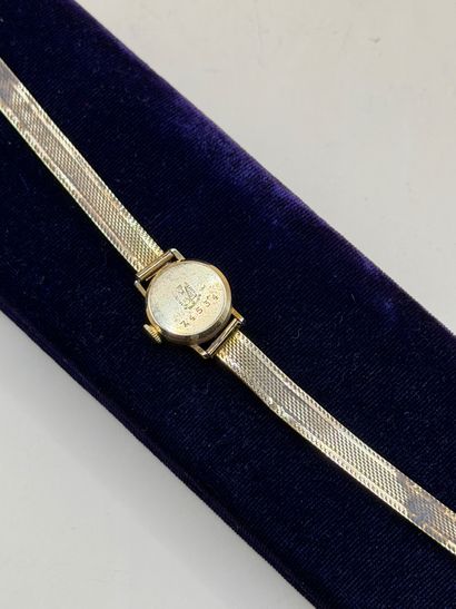 LIP 
Elegant ladies' wristwatch in 18K (750/1000)...