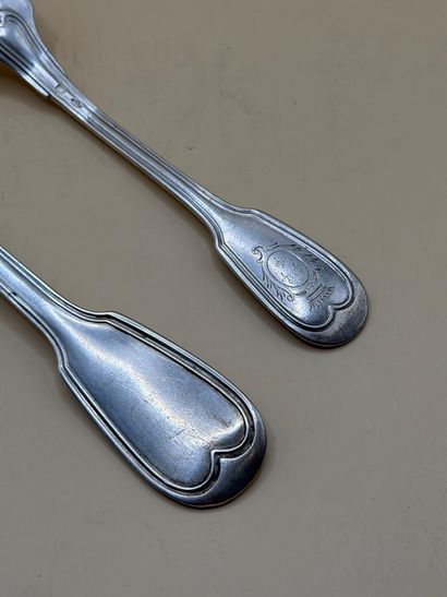 Two mismatched forks in silver (950/1000),...
