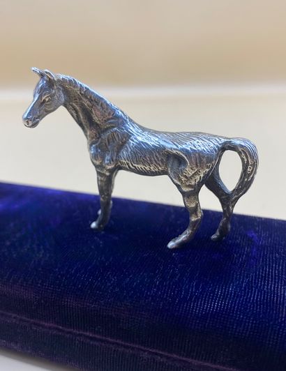 Horse in silver (950/1000). 
Minerve hallmark....