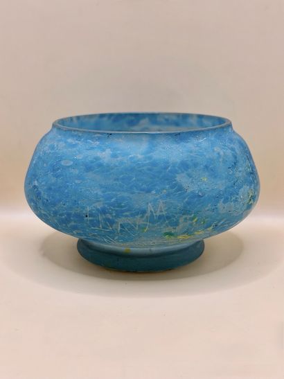 DAUM NANCY 
Vide-poche ovoïde en verre marmoréen...