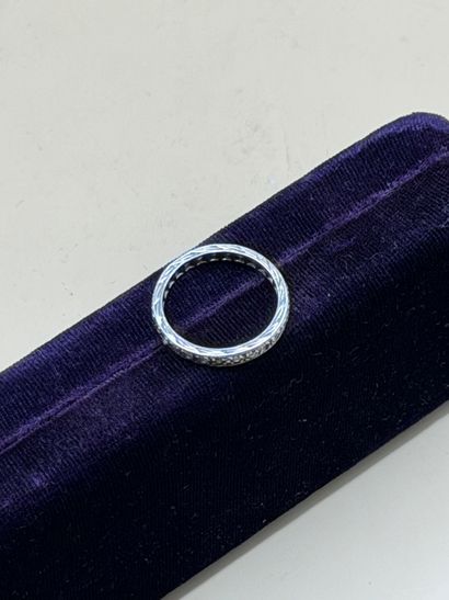 American wedding band in 18K (750/1000) white...